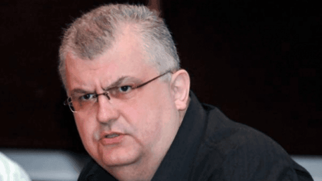 Politikani serb ngre alarmin: Kisha Ortodokse po armatos serbët në Veri të Kosovës Politikani serb ngre alarmin: Kisha Ortodokse po armatos serbët në Veri të Kosovës