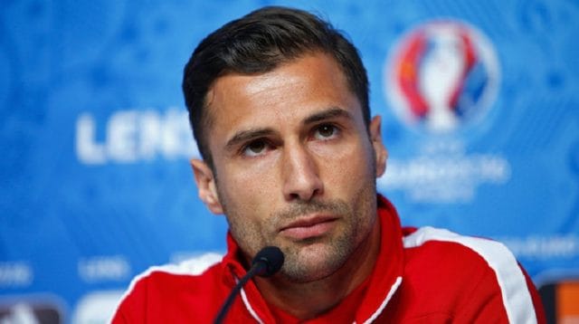 “Shqiptarët kanë një kombëtare dhe një përfaqësuese” “Shqiptarët kanë një kombëtare dhe një përfaqësuese”