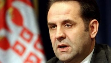 Ministri serb paralajmëron futjen e mallrave të tyre në Kosovë javën tjetër Ministri serb paralajmëron futjen e mallrave të tyre në Kosovë javën tjetër