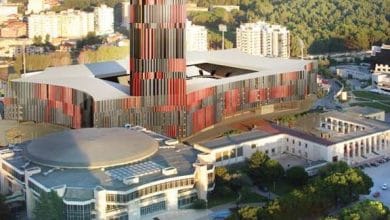 ‘Arena Kombëtare’ / Dalin pamjet brenda stadiumit, gjithçka drejt përfundimit (VIDEO)
