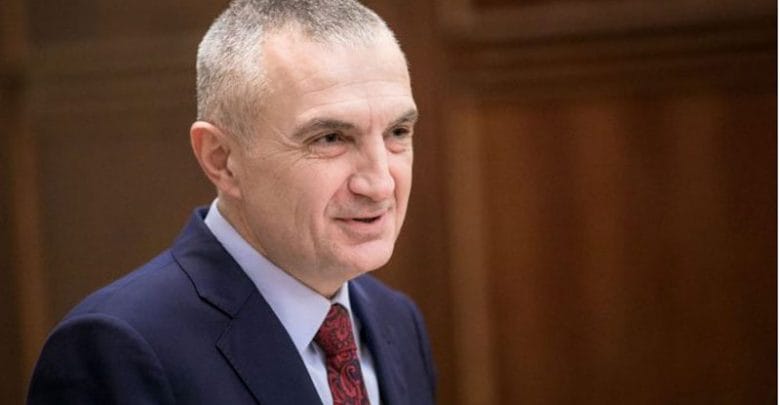 Meta kundër interesit të Kosovës, shkon në Sarajevë Meta kundër interesit të Kosovës, shkon në Sarajevë