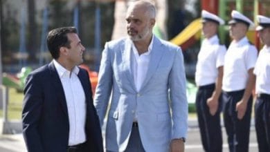 “Po mbetemi jashtë BE nga miku im Rama, po nuk besoj e ka seriozisht” “Po mbetemi jashtë BE nga miku im Rama, po nuk besoj e ka seriozisht”