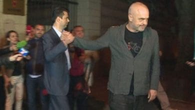 Duka shtyn Bashën në “krahët” e Ramës: Duhet patjetër marrëveshje politike, ky është kushti ynë