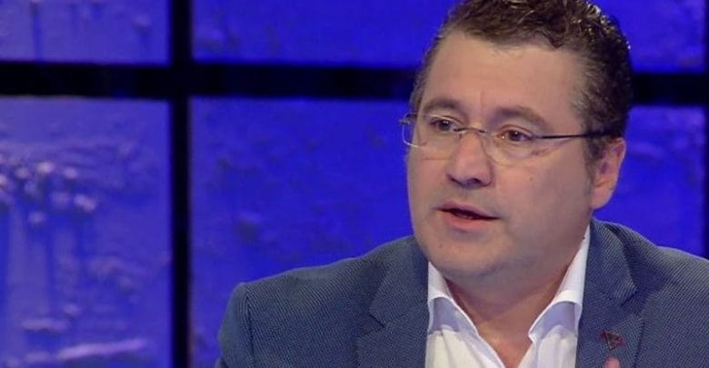 Stinë përplasjesh?! Minxhozi: Kalohet përmes të njëjtës ‘vrimë miu’, dialogu! Ja ç’pritet të ndodhë me Beogradin, Tiranën e Prishtinën me Albin Kurtin kryeministër!