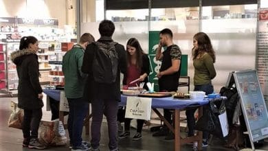 Shqiptarët shesin ushqime tradicionale në Zvicër, mbledhin para për një aksion humanitar në Kosovë