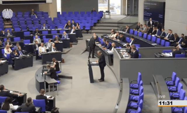 Deputeti gjerman e pëson pasi flet keq për UÇK-në Deputeti gjerman e pëson pasi flet keq për UÇK-në