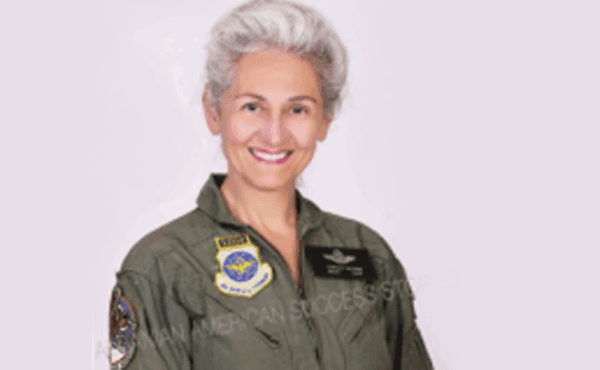 Pilotja e parë shqiptaro-amerikane, ky ishte roli i saj gjatë intervenimit të NATO-s në Kosovë Pilotja e parë shqiptaro-amerikane, ky ishte roli i saj gjatë intervenimit të NATO-s në Kosovë
