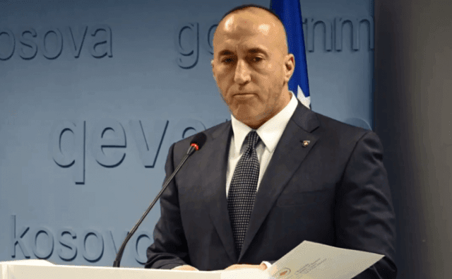 Dorëzohet Haradinaj: Taksa mund të pezullohet?! Dorëzohet Haradinaj: Taksa mund të pezullohet?!