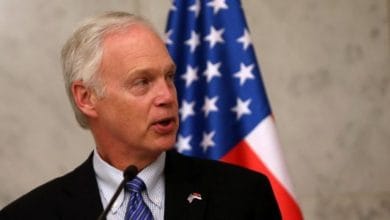 Senatori amerikan: Vuçiç e di mirë se marrëveshja me Kosovën do jetë e dhimbshme Senatori amerikan: Vuçiç e di mirë se marrëveshja me Kosovën do jetë e dhimbshme
