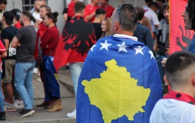 Shqiptarët e Kosovës, më qejflinjtë e rajonit Shqiptarët e Kosovës, më qejflinjtë e rajonit