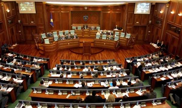 ‘Shpërthen’ keq deputetja shqiptare: Homo seksualët të shthurur, sjellin sëmundje! ‘Shpërthen’ keq deputetja shqiptare: Homo seksualët të shthurur, sjellin sëmundje!