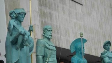 Asnjë shtatore Ilire në Kosovë, t’i ndërtojmë dhe t’i vendosim në sheshe publike Asnjë shtatore Ilire në Kosovë, t’i ndërtojmë dhe t’i vendosim në sheshe publike