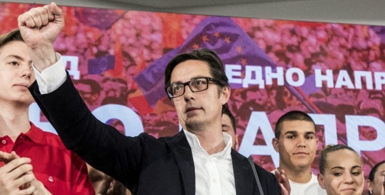 Pendarovksi: Nuk ka “vdekur” ideja e rrezikshme e shkëmbimit të territoreve mes Kosovës e Serbisë Pendarovksi: Nuk ka “vdekur” ideja e rrezikshme e shkëmbimit të territoreve mes Kosovës e Serbisë