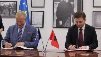 ‘Lajm i tmerrshëm!’ Cakaj e Pacolli “dridhin” Serbinë me marrëveshjen diplomatike ‘Lajm i tmerrshëm!’ Cakaj e Pacolli “dridhin” Serbinë me marrëveshjen diplomatike