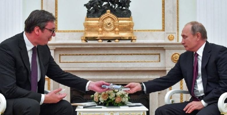 Rusia do dërgojë armë të tjera, Vuçiç: Nuk kemi plane për pushtim Rusia do dërgojë armë të tjera, Vuçiç: Nuk kemi plane për pushtim