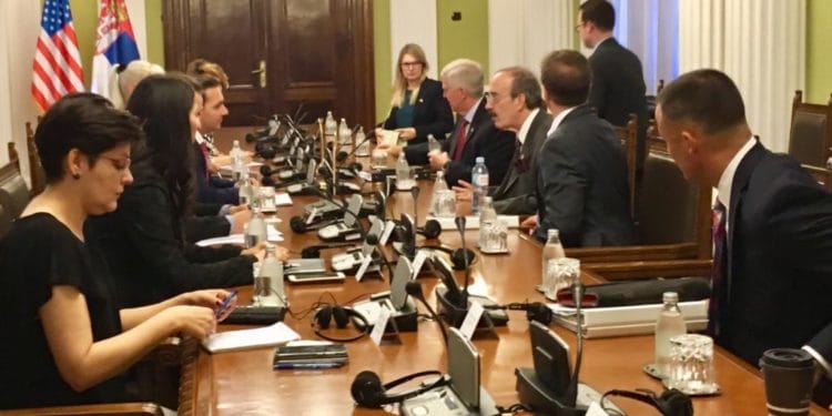 Kongresmeni Engel në Beograd: Armiqësitë në Ballkanin Perëndimor duhet të tejkalohen Kongresmeni Engel në Beograd: Armiqësitë në Ballkanin Perëndimor duhet të tejkalohen