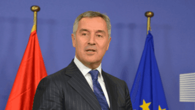Djukanovic kritikon BE’në: Dështuat që t’ua hiqni vizat qytetarëve të Kosovës Djukanovic kritikon BE’në: Dështuat që t’ua hiqni vizat qytetarëve të Kosovës