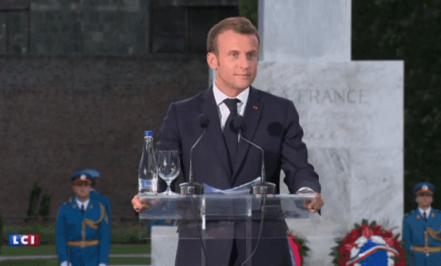 Pas fjalimit në serbisht, Macron jep mesazhe për paqe në gjuhën shqipe Pas fjalimit në serbisht, Macron jep mesazhe për paqe në gjuhën shqipe