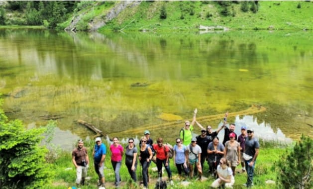 Ambasadori Kosnett promovon bukuritë natyrore të Kosovës Ambasadori Kosnett promovon bukuritë natyrore të Kosovës