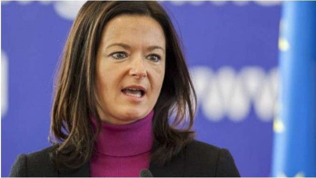Tanja Fajon: Nëse Mali i Zi nuk kthehet në rrugën evropiane, pasojat do të jenë të pashmangshme Tanja Fajon: Nëse Mali i Zi nuk kthehet në rrugën evropiane, pasojat do të jenë të pashmangshme