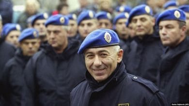 Ky është kryekrimineli serb që udhëhoqi sulmet ndaj familjes Jashari dhe kreu gjenocid në Kosovë