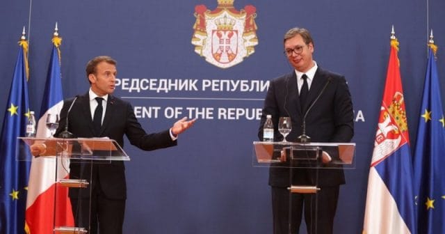 Macron-Vuçiç, çfarë u tha sot në Beograd për Kosovën dhe zgjerimin Macron-Vuçiç, çfarë u tha sot në Beograd për Kosovën dhe zgjerimin