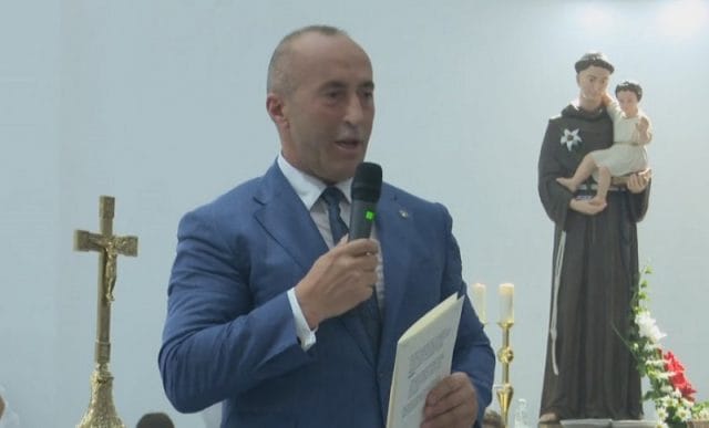 Haradinaj në shugurimin e Kishës në Gllogjan: Shqiptarët mburren me Skënderbeun dhe Nënën Terezë Haradinaj në shugurimin e Kishës në Gllogjan: Shqiptarët mburren me Skënderbeun dhe Nënën Terezë
