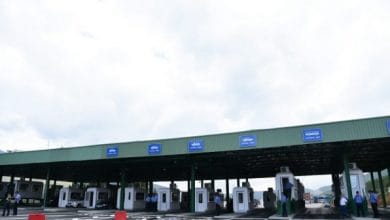 Kosova lëshon pe karshi presionit për masa reciproke për pasaportat serbe