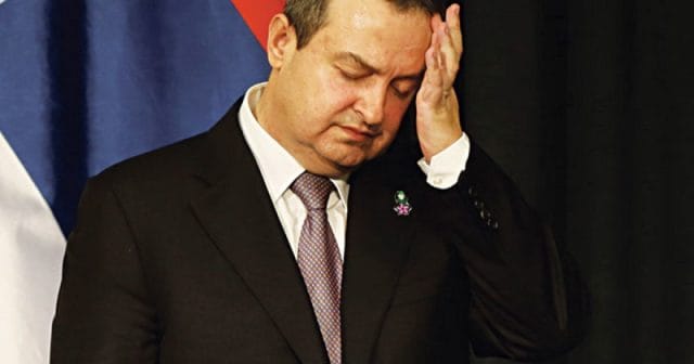 Daçiq flet për Hajradinaj: “E përdori Specialen për interesa të veta, për të dalë si hero që mbron Kosovën” Daçiq flet për Hajradinaj: “E përdori Specialen për interesa të veta, për të dalë si hero që mbron Kosovën”