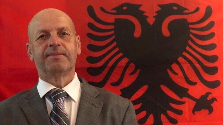 Historiani i cili sfidoi sistemin sllav për t’ua mësuar nxënësve historinë shqiptare Historiani i cili sfidoi sistemin sllav për t’ua mësuar nxënësve historinë shqiptare