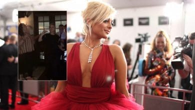 Bebe Rexha e ‘ndez’ atmosferën duke vallëzuar “Vallen e Rugovës” Bebe Rexha e ‘ndez’ atmosferën duke vallëzuar “Vallen e Rugovës”