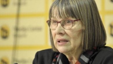 U ndaloi vizitat zyrtarëve serbë, reagon aktivistja Kandiç: Kosova është e pavarur U ndaloi vizitat zyrtarëve serbë, reagon aktivistja Kandiç: Kosova është e pavarur