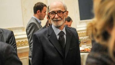 Qosja: T’i bindim të rinjtë të mos largohen nga Shqipëria e Kosova! Vlerat europiane t’i bëjmë tonat para integrimit Qosja: T’i bindim të rinjtë të mos largohen nga Shqipëria e Kosova! Vlerat europiane t’i bëjmë tonat para integrimit