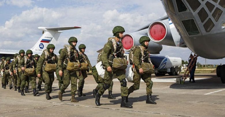 Duke pritur urdhrin për luftë në Kosovë Duke pritur urdhrin për luftë në Kosovë