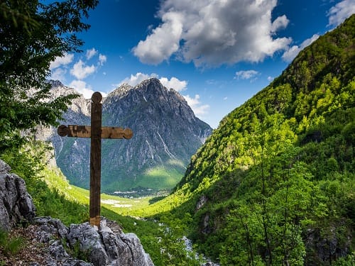 FOTOT: Thethi mbetet destinacion i pëlqyer në çdo stinë të vitit FOTOT: Thethi mbetet destinacion i pëlqyer në çdo stinë të vitit