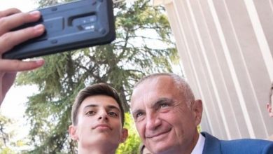 Presidenti impresionohet nga nxënësit me inteligjencë mbi mesataren nga Kosova Presidenti impresionohet nga nxënësit me inteligjencë mbi mesataren nga Kosova