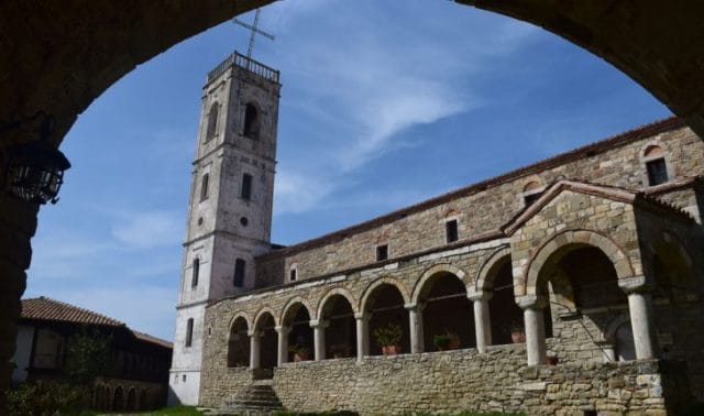 Manastiri i Ardenicës mahnit të huajt Manastiri i Ardenicës mahnit të huajt