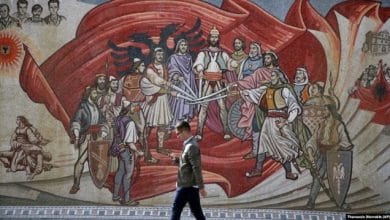 Lexohet për herë të parë shqip – mbrëmja poetike në Strugë Lexohet për herë të parë shqip – mbrëmja poetike në Strugë
