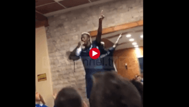 Afrikani i Kukësit këndon “Shqipëri, o nëna ime!” (VIDEO) Afrikani i Kukësit këndon “Shqipëri, o nëna ime!” (VIDEO)