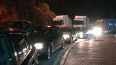 Pala serbe krijon kolona të gjata nëpër pikat kufitare: Pritje deri në shtatë orë në Merdare Pala serbe krijon kolona të gjata nëpër pikat kufitare: Pritje deri në shtatë orë në Merdare