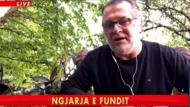 “2000 dollarë për këdo që prish memorialin turk në Tiranë”, gazetari bën propozimin e befasishëm (VIDEO) “2000 dollarë për këdo që prish memorialin turk në Tiranë”, gazetari bën propozimin e befasishëm (VIDEO)