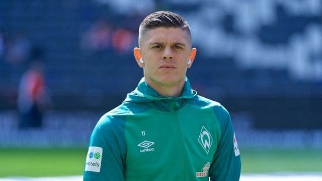 Rrëfimi i Milot Rashicës për ‘Bild’: Në Kosovë çdokush është i çmendur pas futbollit, mundohem ta shfrytëzoj famën për të bërë bamirësi Rrëfimi i Milot Rashicës për ‘Bild’: Në Kosovë çdokush është i çmendur pas futbollit, mundohem ta shfrytëzoj famën për të bërë bamirësi