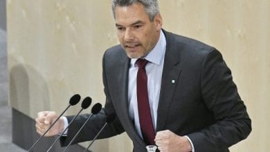 Partitë austriake paralajmërojnë Kosovën: Me taksë nuk ka vend në BE