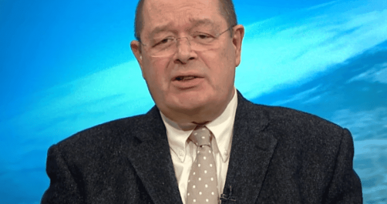Profesori kroat: Pse Vuçiç nuk do të nënshkruajë asnjë marrëveshje me Kosovën Profesori kroat: Pse Vuçiç nuk do të nënshkruajë asnjë marrëveshje me Kosovën