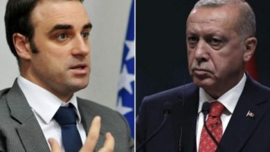 O’Connell: Kosova duhet të vendosë për vete, nuk është nën ndikim të Perandorisë Osmane O’Connell: Kosova duhet të vendosë për vete, nuk është nën ndikim të Perandorisë Osmane