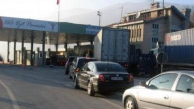 Sezoni turistik, fluks automjetesh në kufirin Kosovë-Shqipëri Sezoni turistik, fluks automjetesh në kufirin Kosovë-Shqipëri