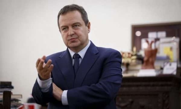 Daçiq zotohet se do t’i organizojë serbët që ta votojnë Trumpin, shkak Kosova Daçiq zotohet se do t’i organizojë serbët që ta votojnë Trumpin, shkak Kosova
