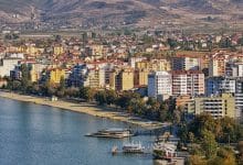 Pushime të lira në Pogradec; Çmimet shumë herë më të ulëta se në bregun tjetër Pushime të lira në Pogradec; Çmimet shumë herë më të ulëta se në bregun tjetër