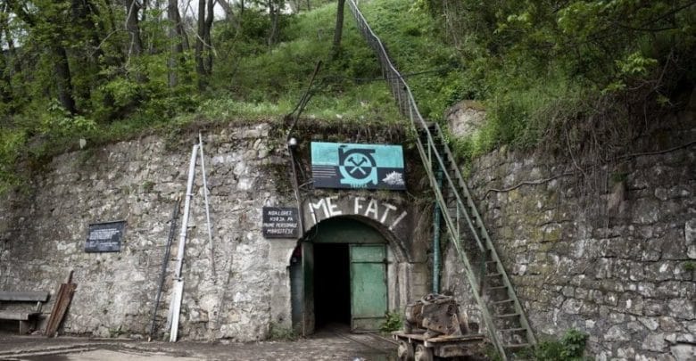 “Çmendet” Serbia: Ekzistenca e serbëve në Kosovë është i pamundur pa Trepçën “Çmendet” Serbia: Ekzistenca e serbëve në Kosovë është i pamundur pa Trepçën