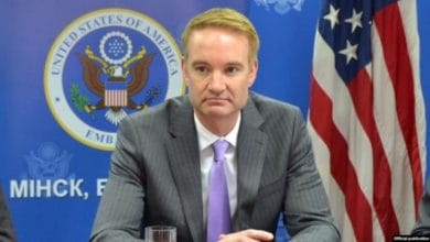 Carpenter: Carpenter kërkon të “blihet” marrëveshja Kosovë – Serbi me 10-15 miliardë dollarë Carpenter: Carpenter kërkon të “blihet” marrëveshja Kosovë – Serbi me 10-15 miliardë dollarë